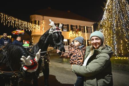 visit_trojica_zive_jaslice_2023_12_26_MAR6112_pigac_si (1)